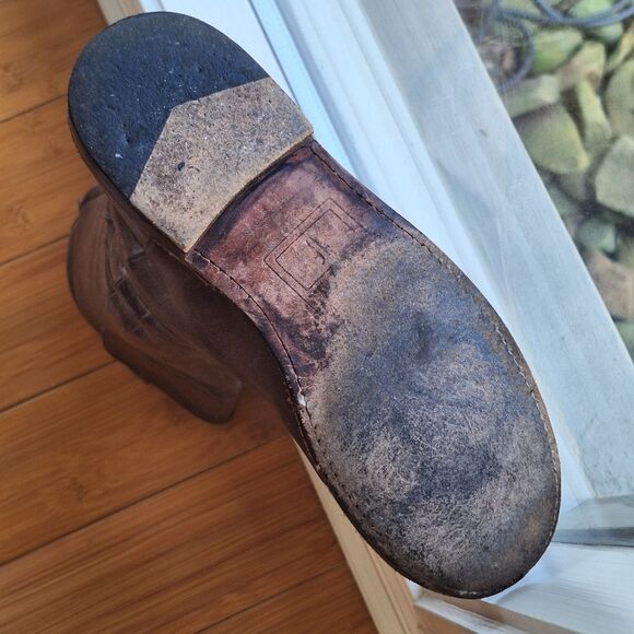 Frye Paige Tall Riding Boots Tan Distressed Leather Made in Mexico women's sz 6 - Picture 14 of 15